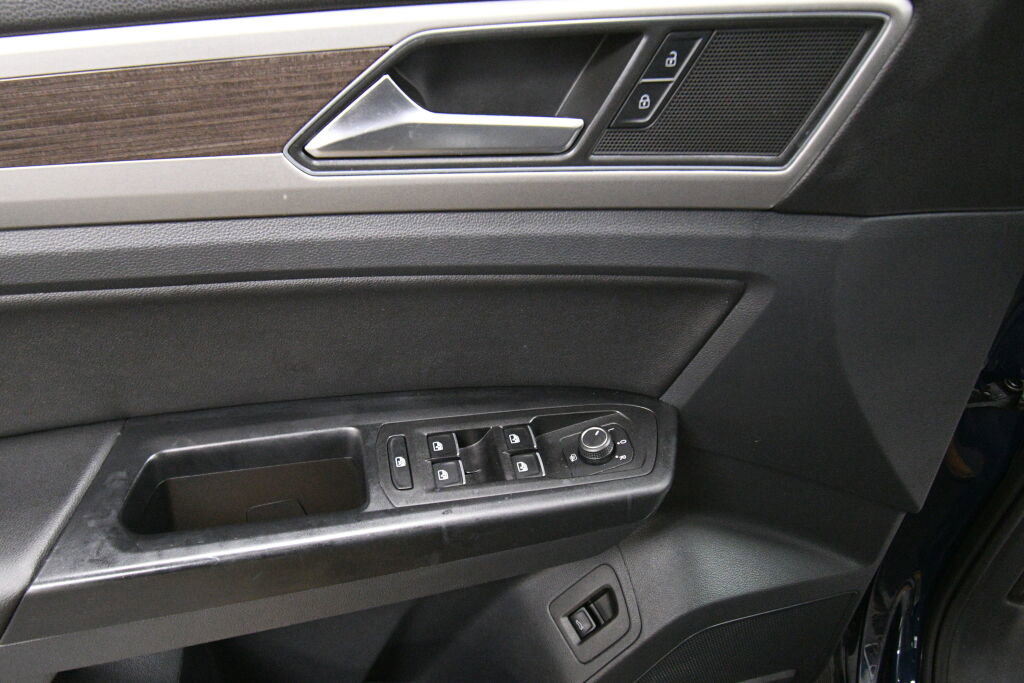 Used 2019 Volkswagen Atlas SE w/ Panoramic Sunroof Package image 12