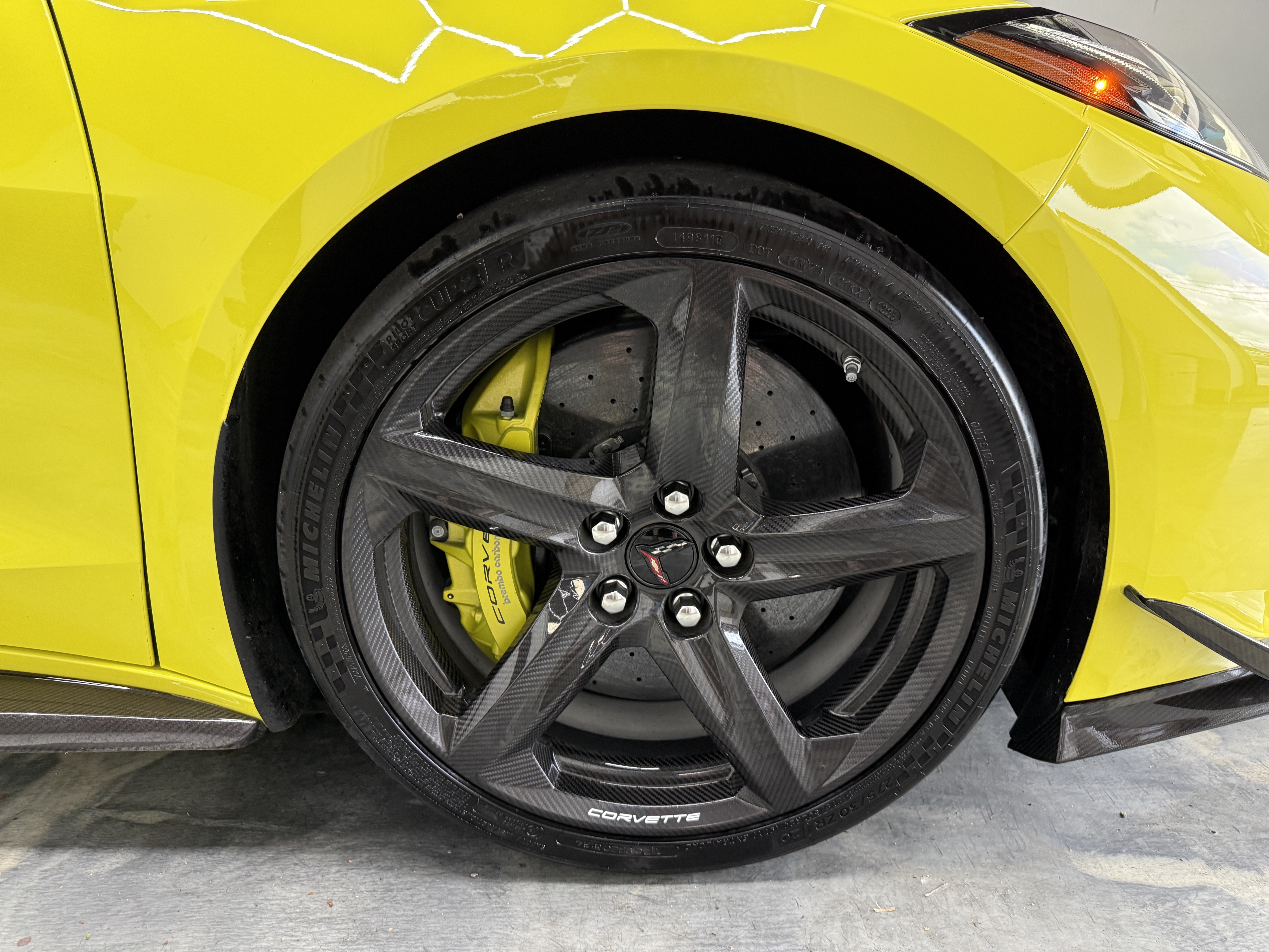 Used 2023 Chevrolet Corvette Z06 w/ Z07 Performance Package RWD image 27