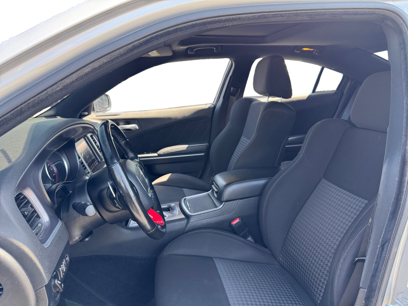 Used 2020 Dodge Charger R/T w/ Navigation & Travel Group RWD image 9