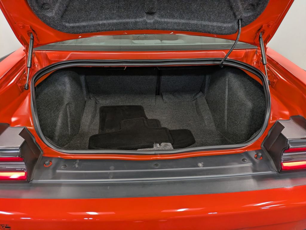 Used 2020 Dodge Challenger R/T w/ T/A Package image 24