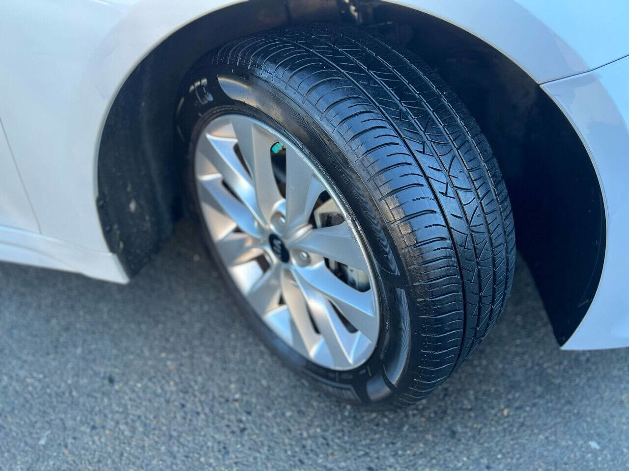 Used 2016 Kia Optima LX w/ Option Group 014 FWD image 26