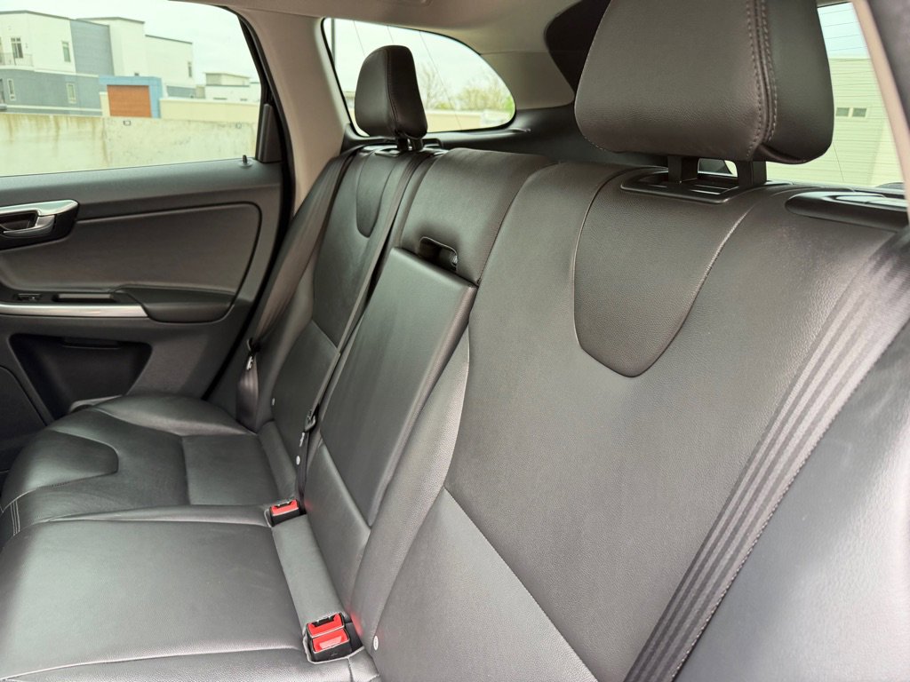 Used 2016 Volvo XC60 T5 Premier AWD/4WD image 19