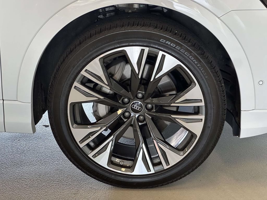 Used 2025 Audi Q8 Premium Plus w/ Premium Plus Package AWD/4WD image 9