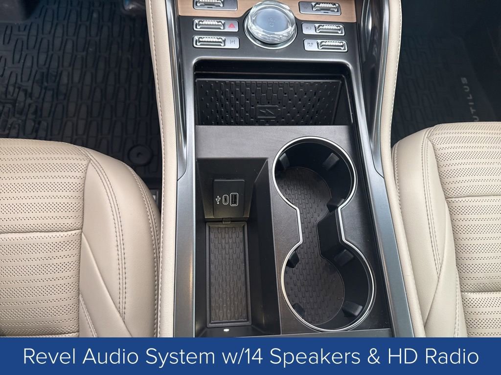 Used 2024 Lincoln Nautilus Reserve w/ Equipment Group 202A image 23