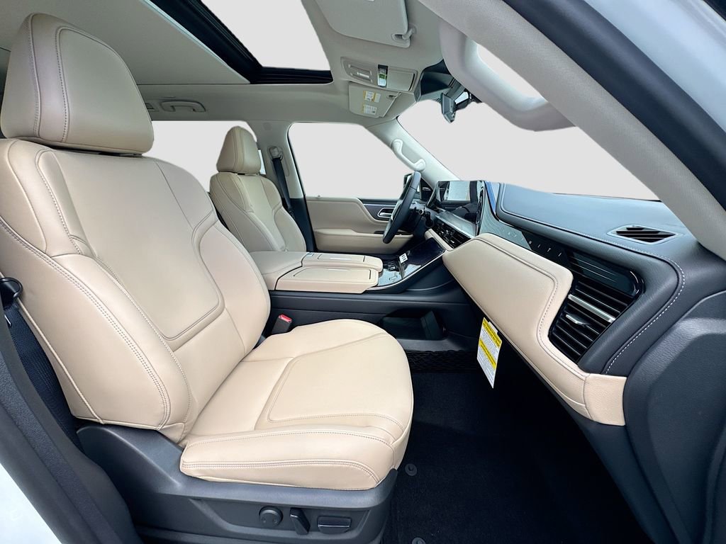 New 2026 INFINITI QX80 Pure w/ Cargo Package RWD image 31