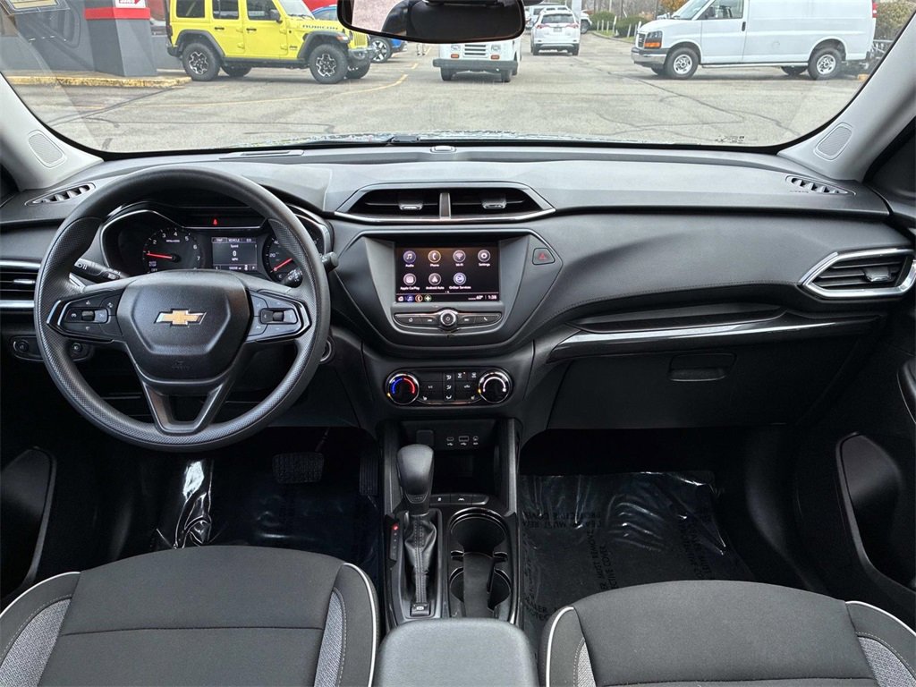 Used 2023 Chevrolet TrailBlazer LT image 16