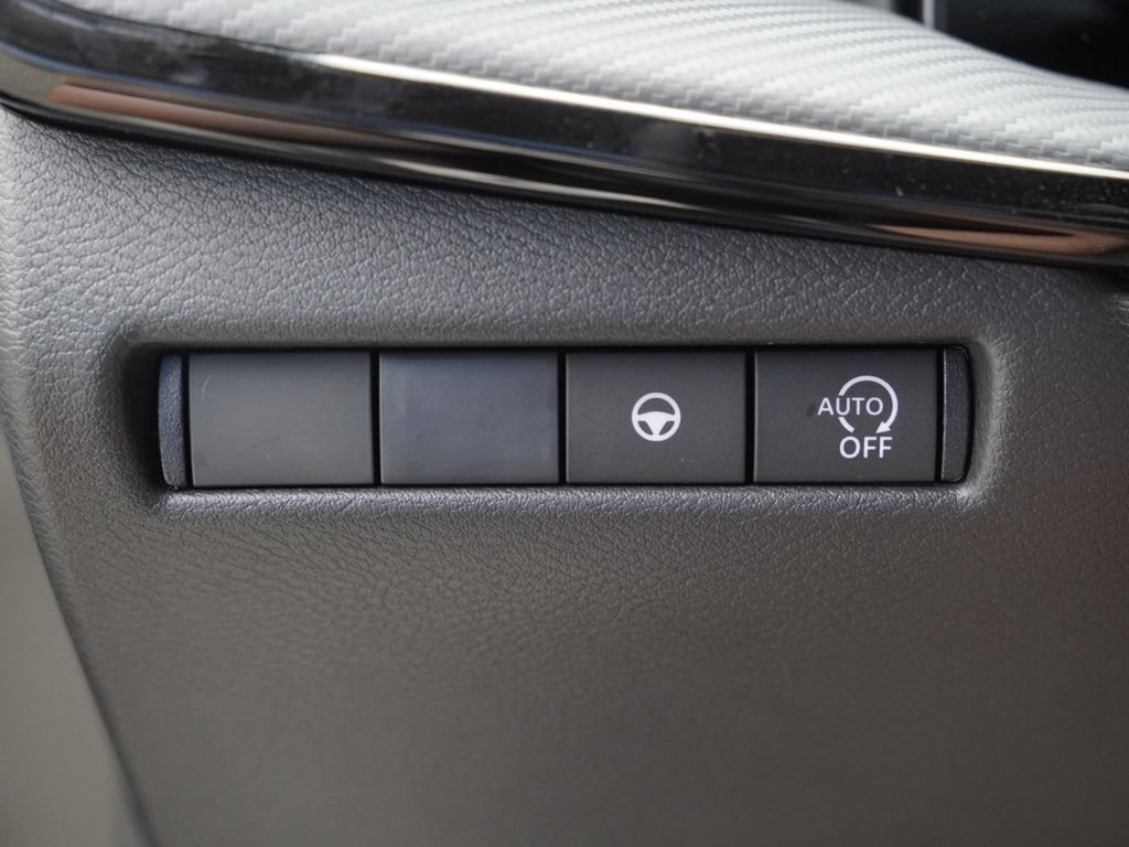 New 2026 Nissan Kicks SR FWD image 10