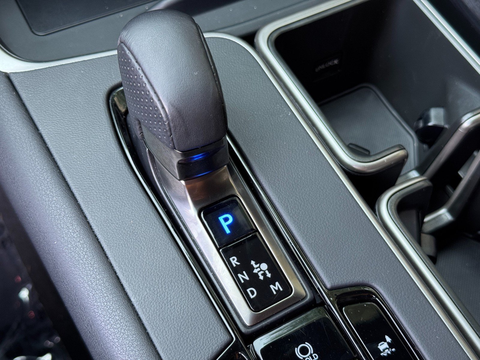Used 2024 Lexus TX 500h AWD w/ Technology Package image 31