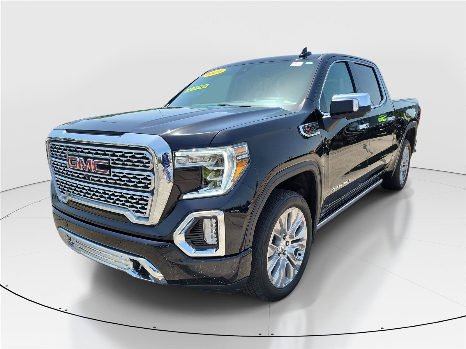 Used 2021 GMC Sierra 1500 Denali w/ Denali Ultimate Package AWD/4WD image 2