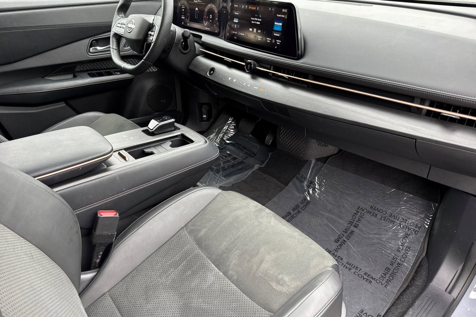 Used 2024 Nissan Ariya FWD image 18