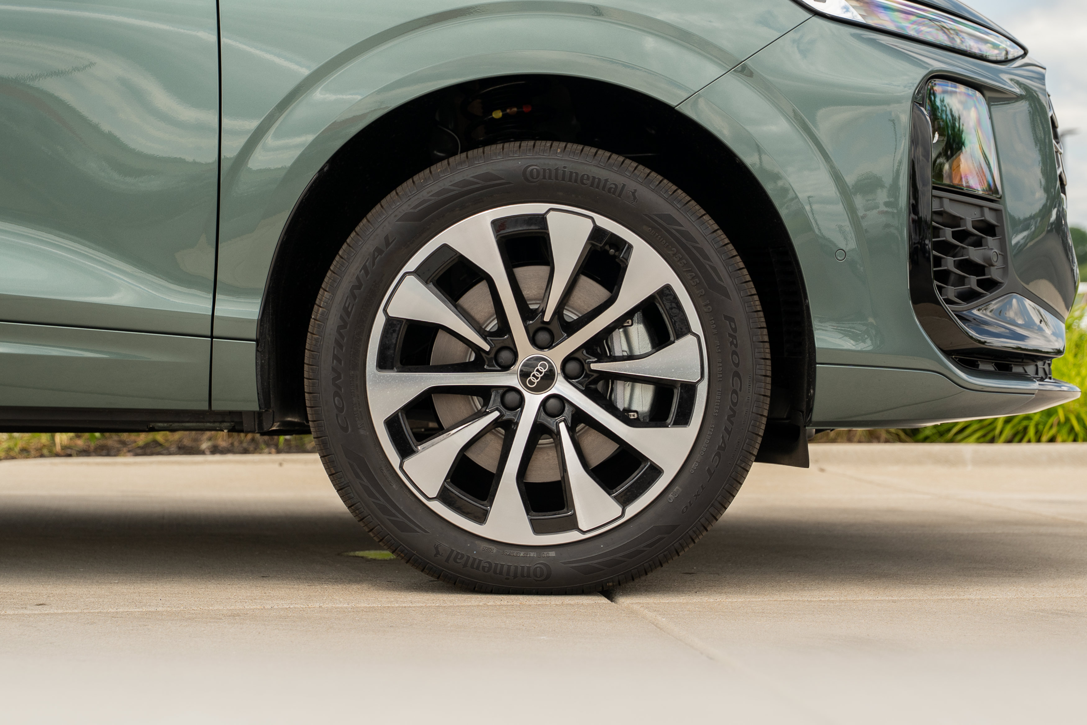 New 2026 Audi Q3 quattro 2.0T AWD/4WD image 26