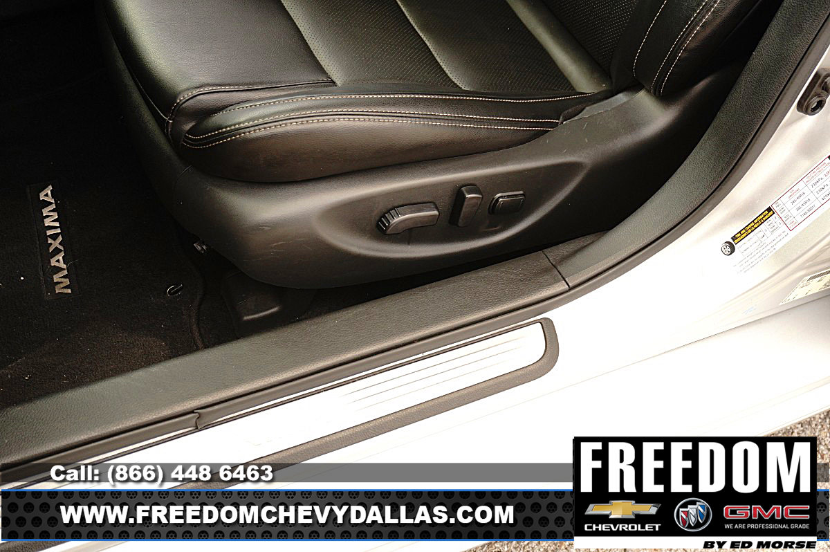 Used 2022 Nissan Maxima SV w/ Floor Mat Group FWD image 31