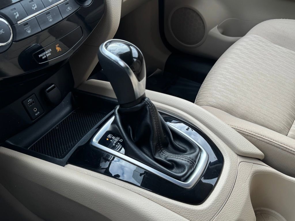 Used 2017 Nissan Rogue S image 13