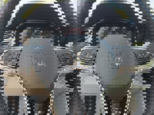 New 2025 Volkswagen Jetta SE image 22