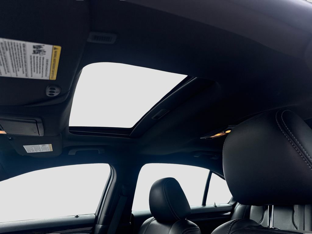 Used 2017 Ford Taurus Limited w/ Driver Assist Package AWD/4WD image 11