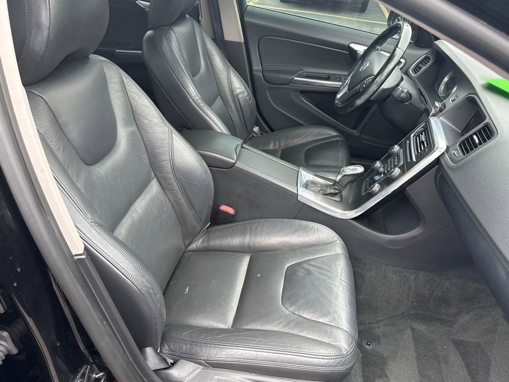Used 2013 Volvo S60 T5 image 8