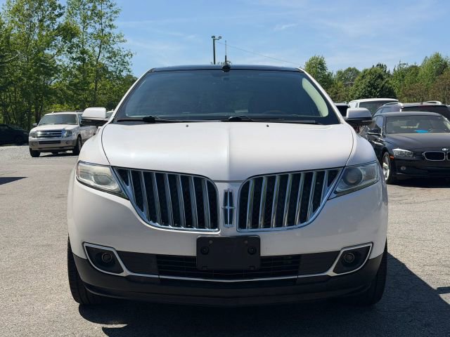 Used 2015 Lincoln MKX FWD w/ Equipment Group 102A image 8