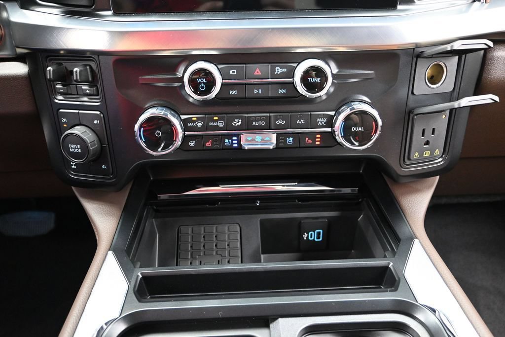 New 2026 Ford F250 King Ranch w/ Chrome Package AWD/4WD image 43