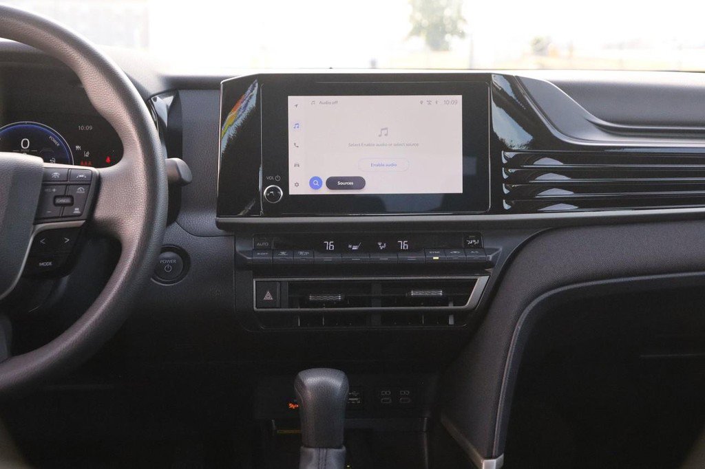 Certified 2025 Toyota Camry LE image 24