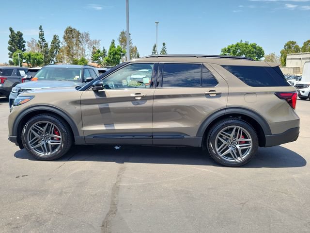 Used 2026 Ford Explorer ST w/ Sun And Sound Package AWD/4WD image 31