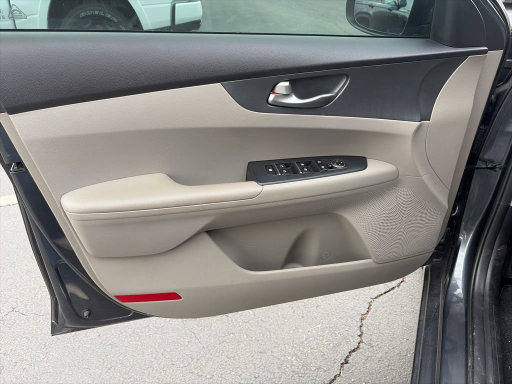 Used 2021 Kia Forte LXS image 13