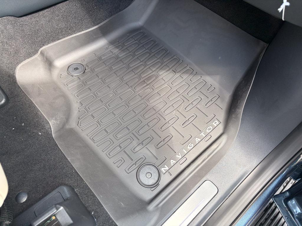 New 2027 Lincoln Navigator Premiere AWD/4WD image 37