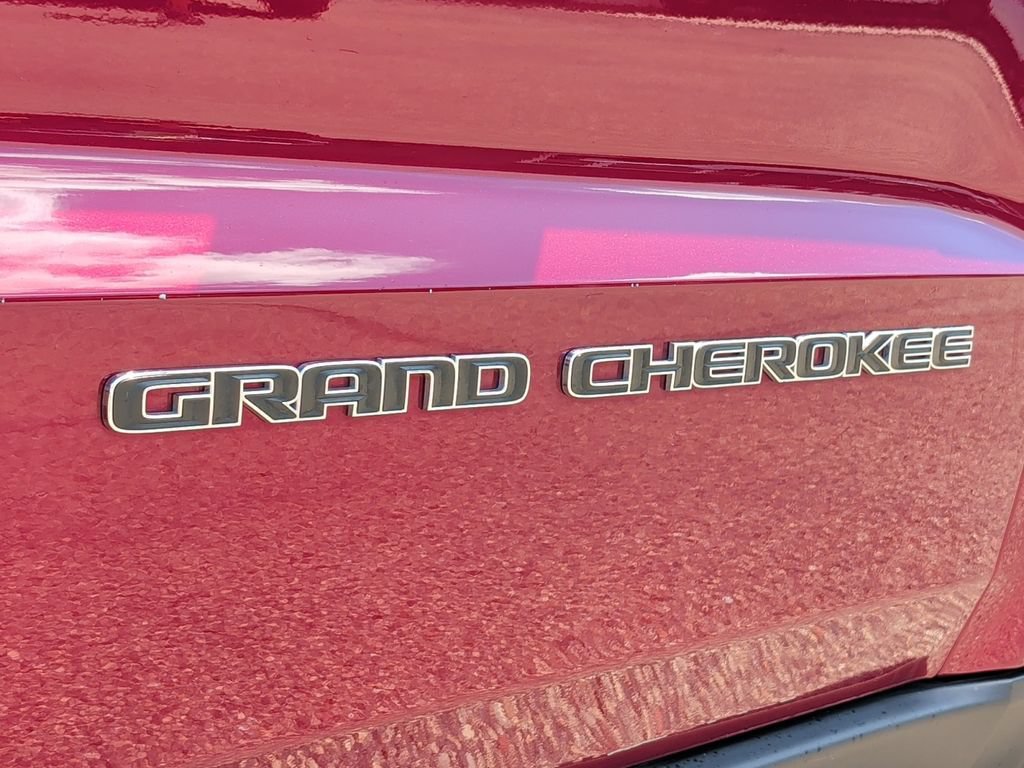 Used 2020 Jeep Grand Cherokee Limited AWD/4WD image 41