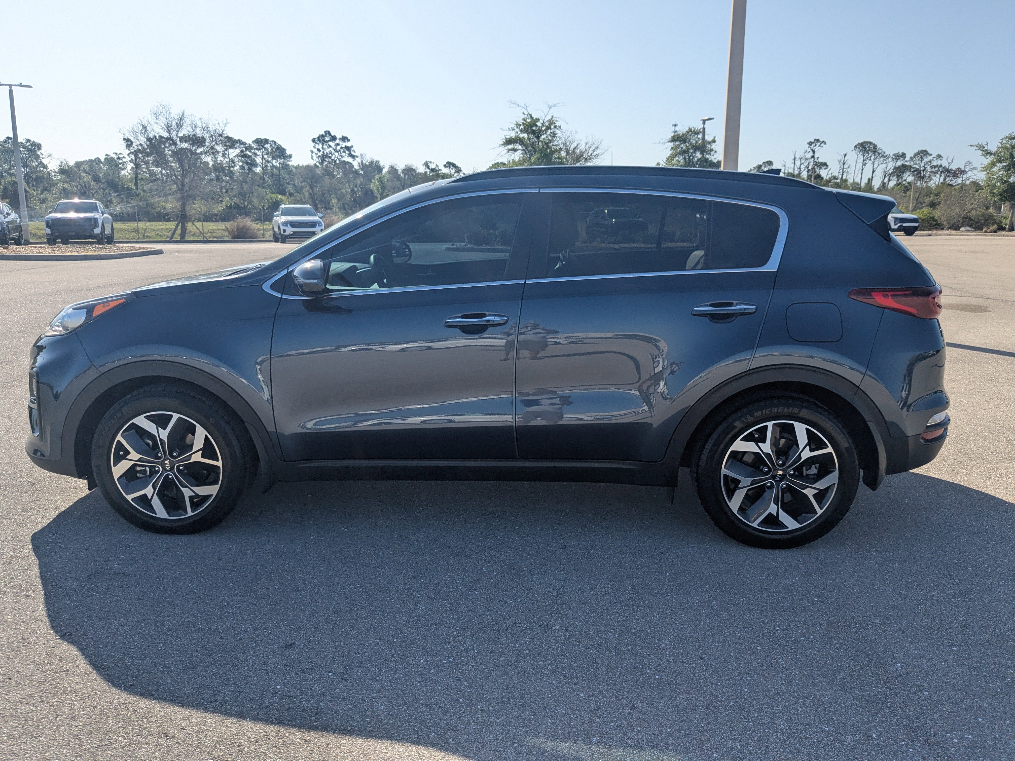 Certified 2020 Kia Sportage EX w/ EX Technology Package FWD image 8