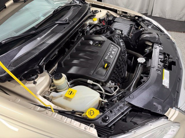 Used 2013 Chrysler 200 Touring FWD image 21