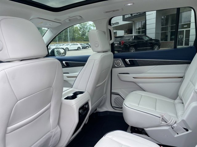 New 2026 Buick Enclave Avenir w/ LPO, Floor Liner Package image 15