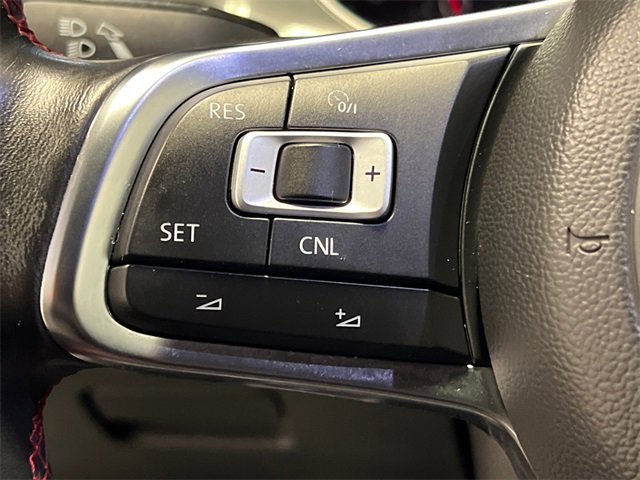 Used 2017 Volkswagen Golf S image 20