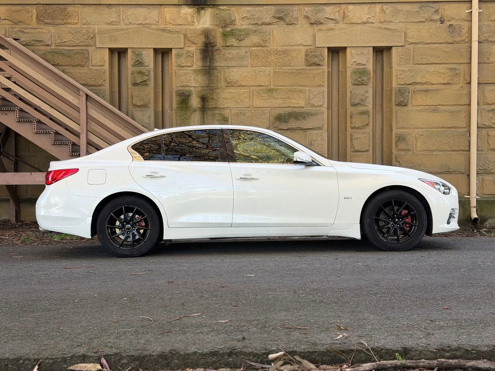Used 2017 INFINITI Q50 Premium w/ 2.0T Premium Plus Package image 3