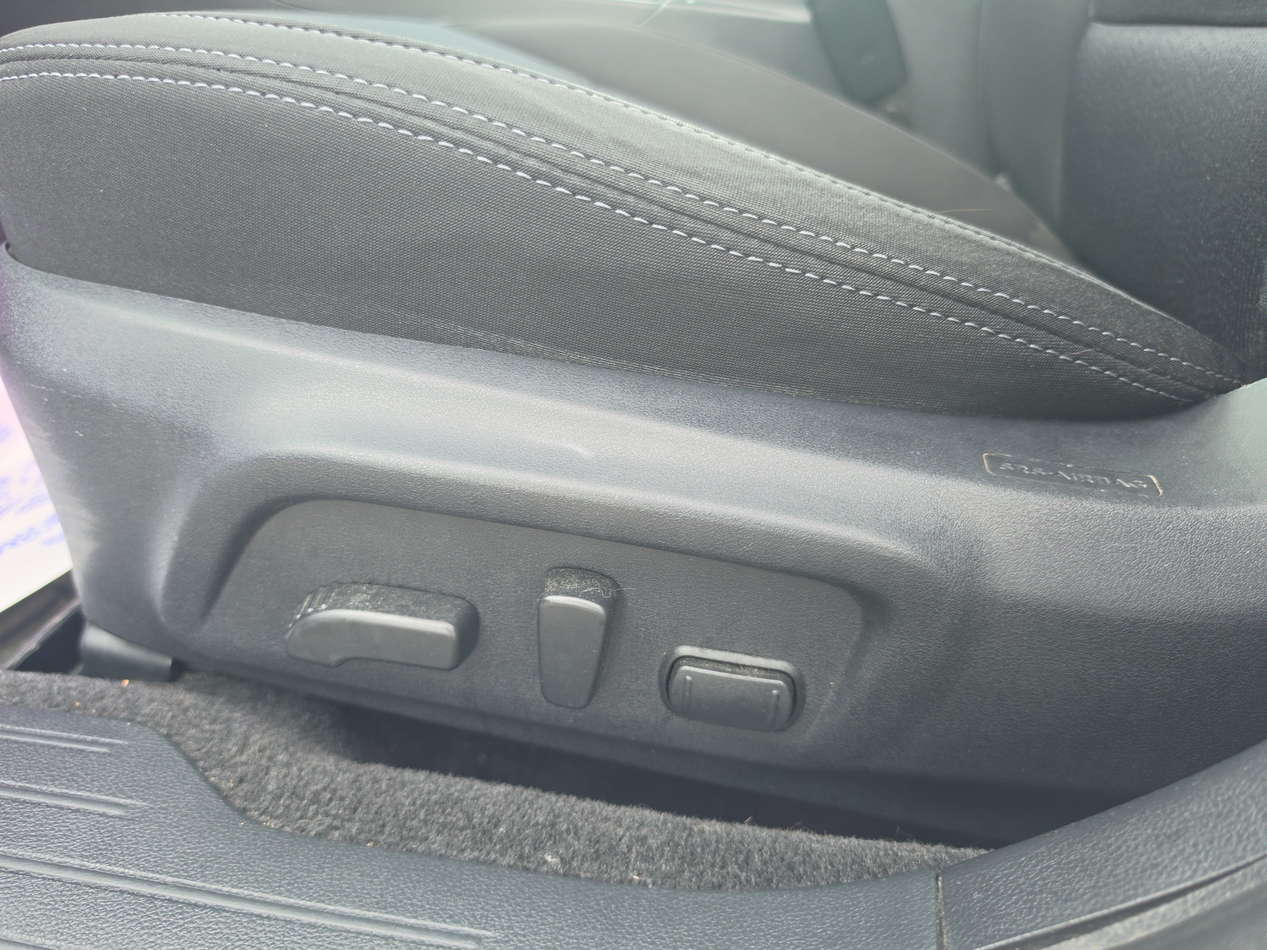 Used 2015 Subaru Legacy 2.5i Premium w/ Moonroof Package AWD/4WD image 13