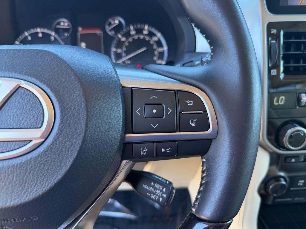 Used 2023 Lexus GX 460 Luxury w/ Sport Design Package AWD/4WD image 16