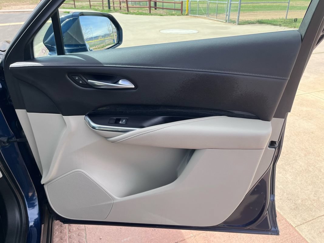 Used 2019 Cadillac XT4 Premium Luxury AWD/4WD image 32