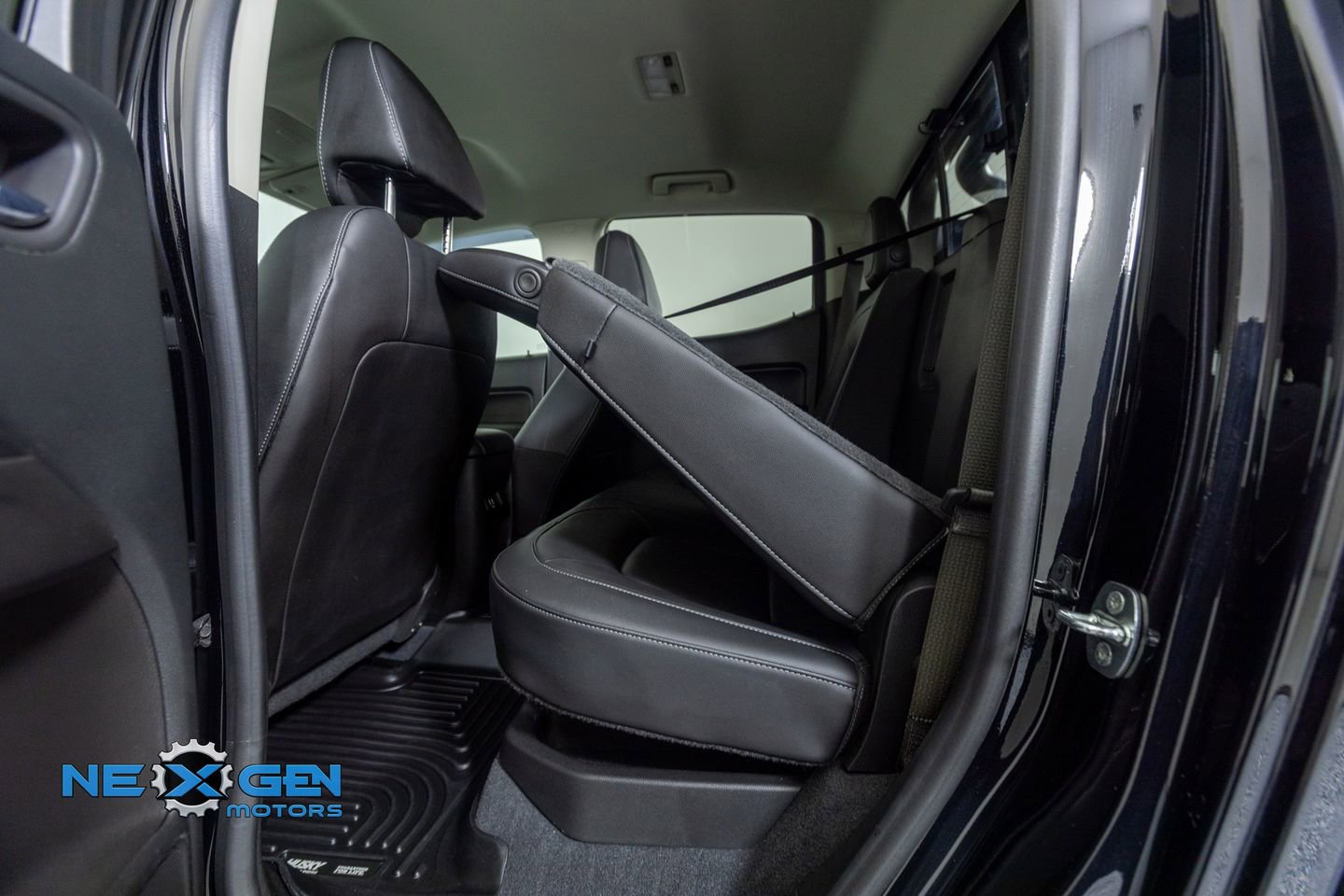 Used 2020 Chevrolet Colorado ZR2 w/ ZR2 Midnight Special Edition image 30