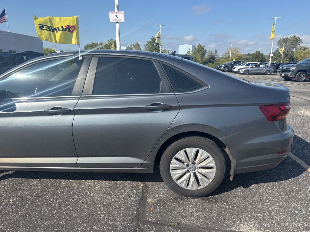 Used 2019 Volkswagen Jetta S image 7