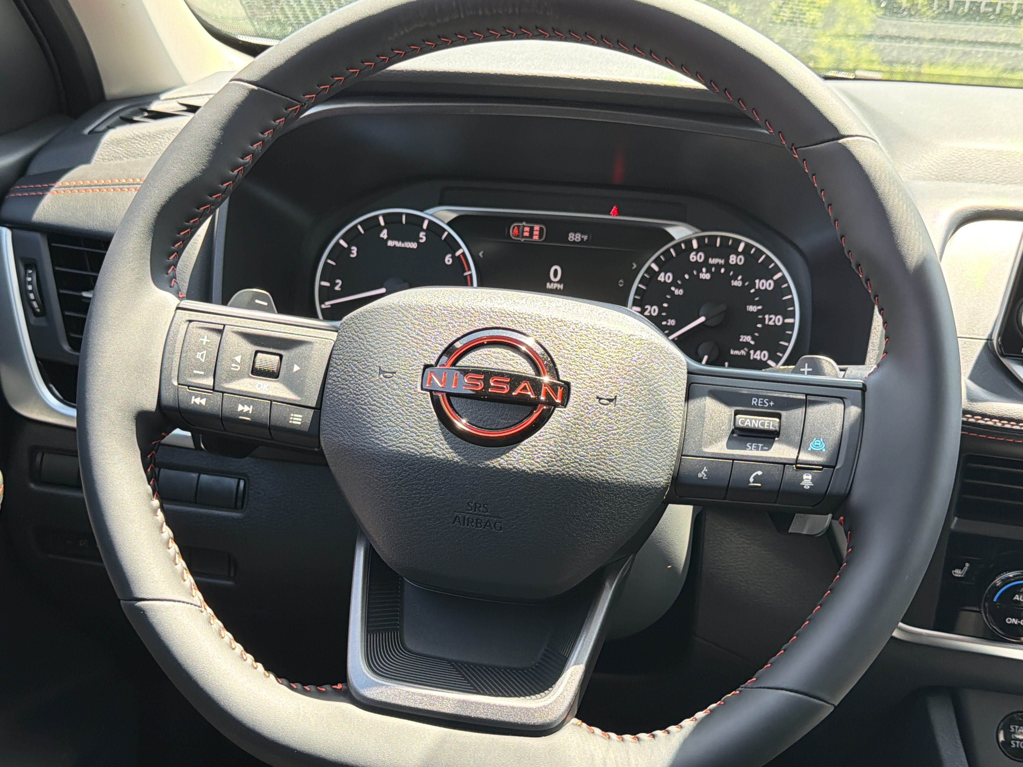 Used 2026 Nissan Rogue SV AWD/4WD image 14