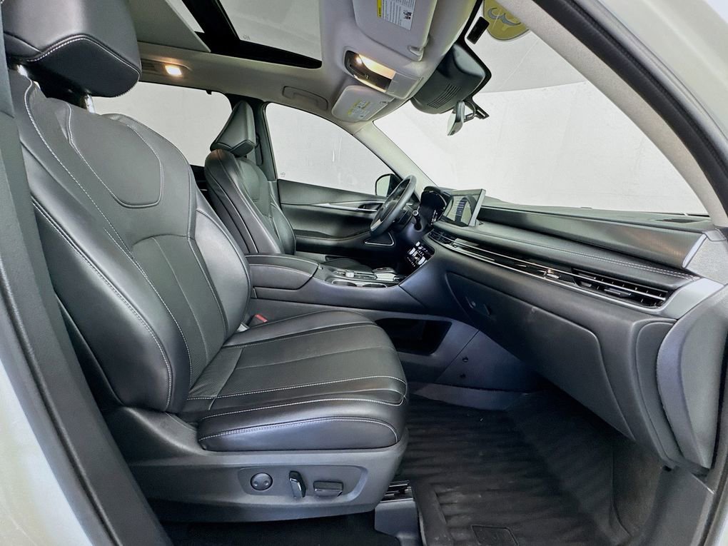 Used 2023 INFINITI QX60 Luxe w/ Performance Audio Package image 36