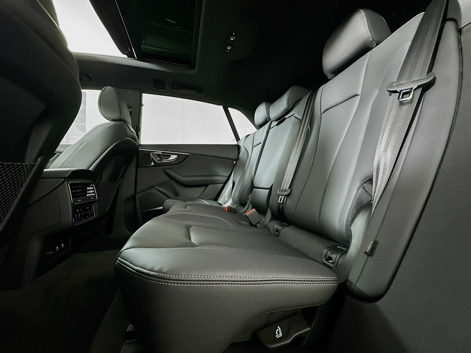 New 2026 Audi Q8 Premium Plus image 23