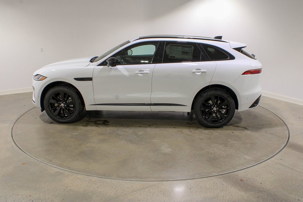 New 2026 Jaguar F-PACE R-Dynamic S image 2