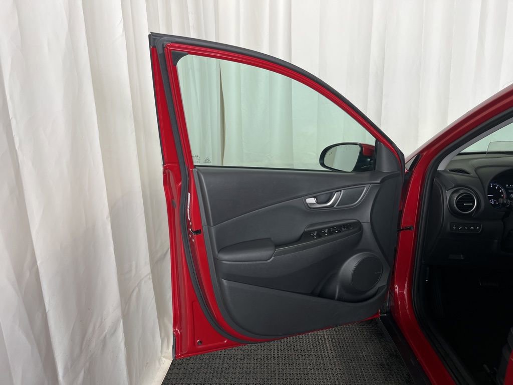 Used 2020 Hyundai Kona Ultimate AWD/4WD image 19