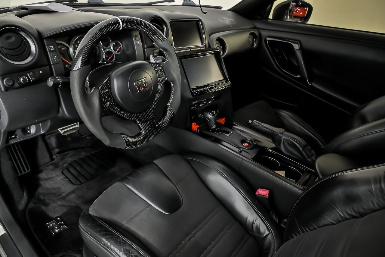 Used 2013 Nissan GT-R Premium AWD/4WD image 21