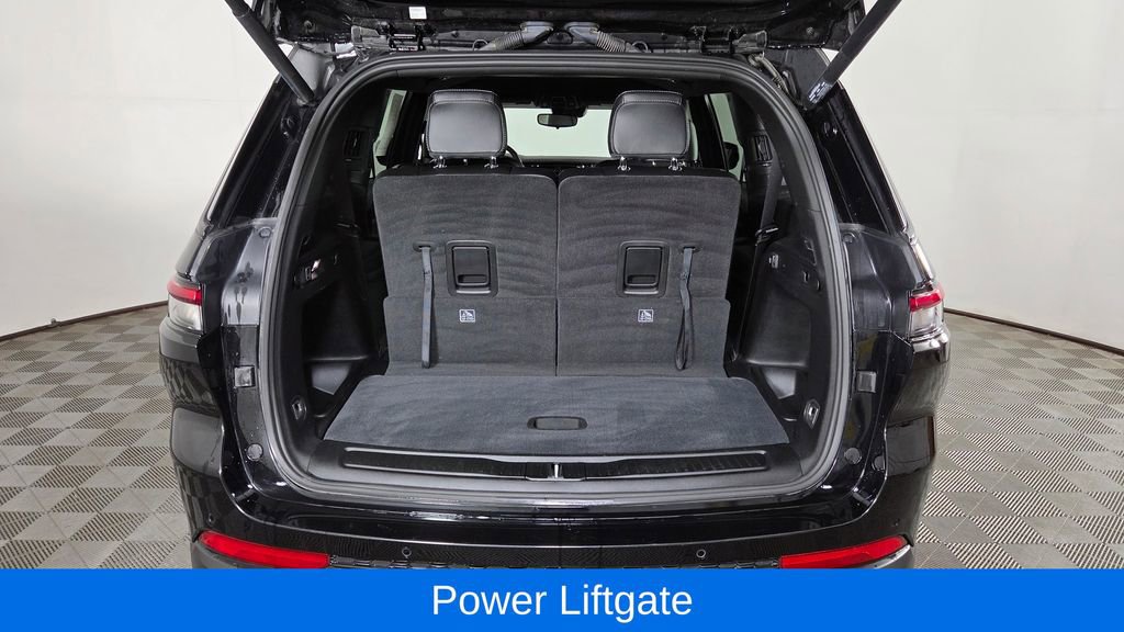 Used 2023 Jeep Grand Cherokee L Laredo AWD/4WD image 10