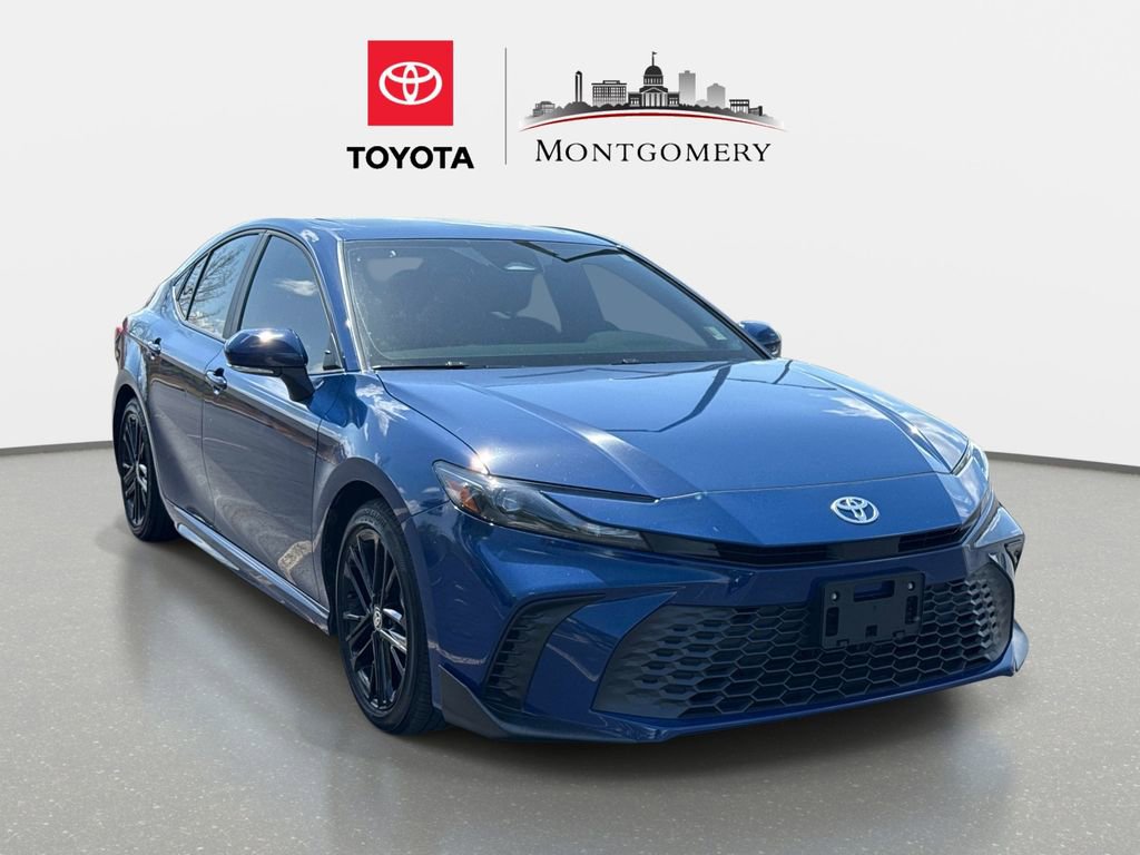 Used 2025 Toyota Camry SE w/ Multimedia Upgrade Package