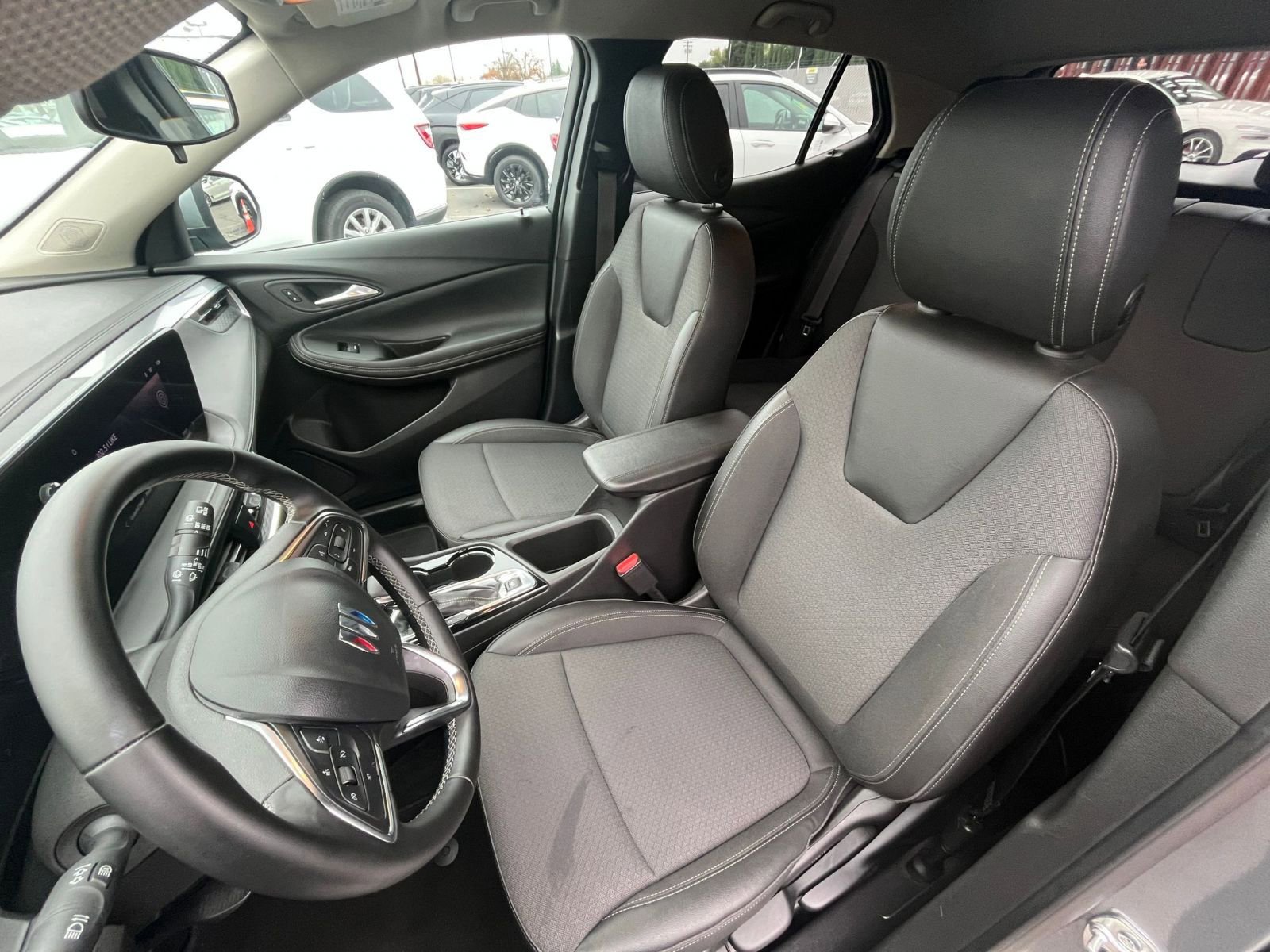 Used 2025 Buick Encore GX Preferred FWD image 36