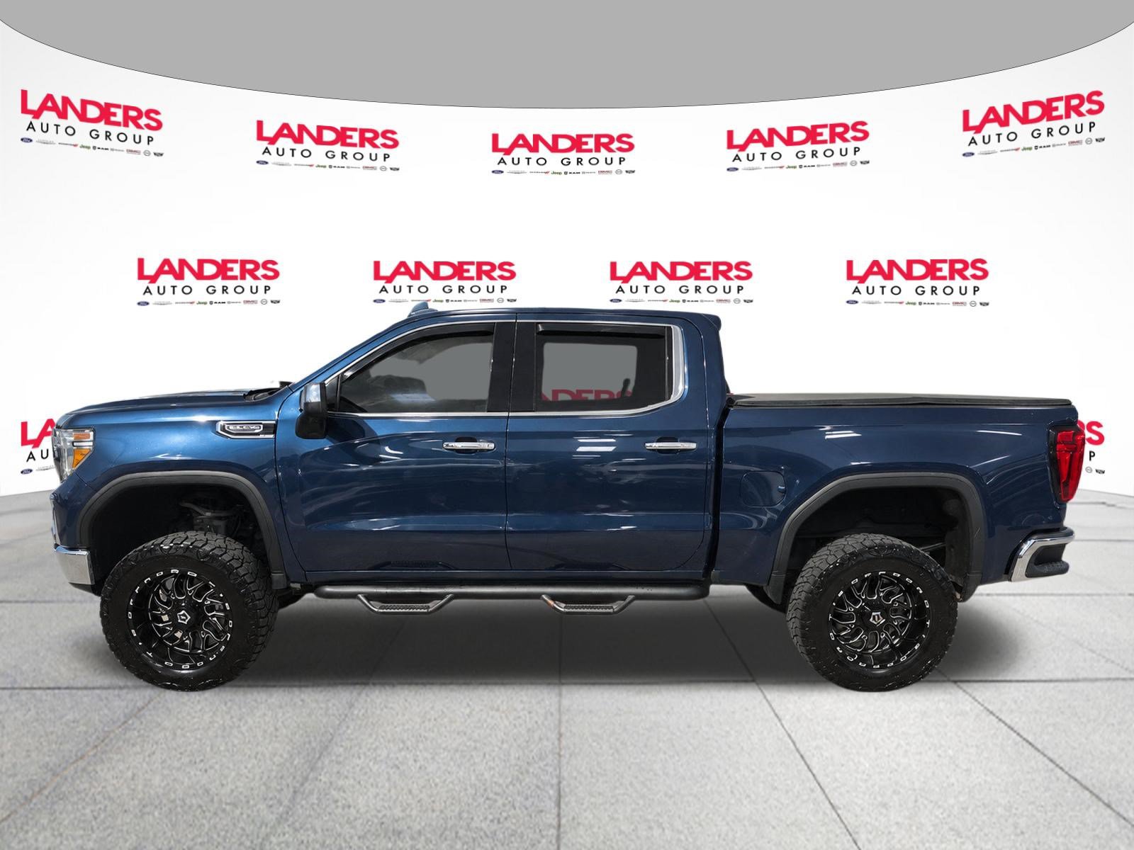 Used 2019 GMC Sierra 1500 SLT w/ SLT Premium Plus Package AWD/4WD image 8
