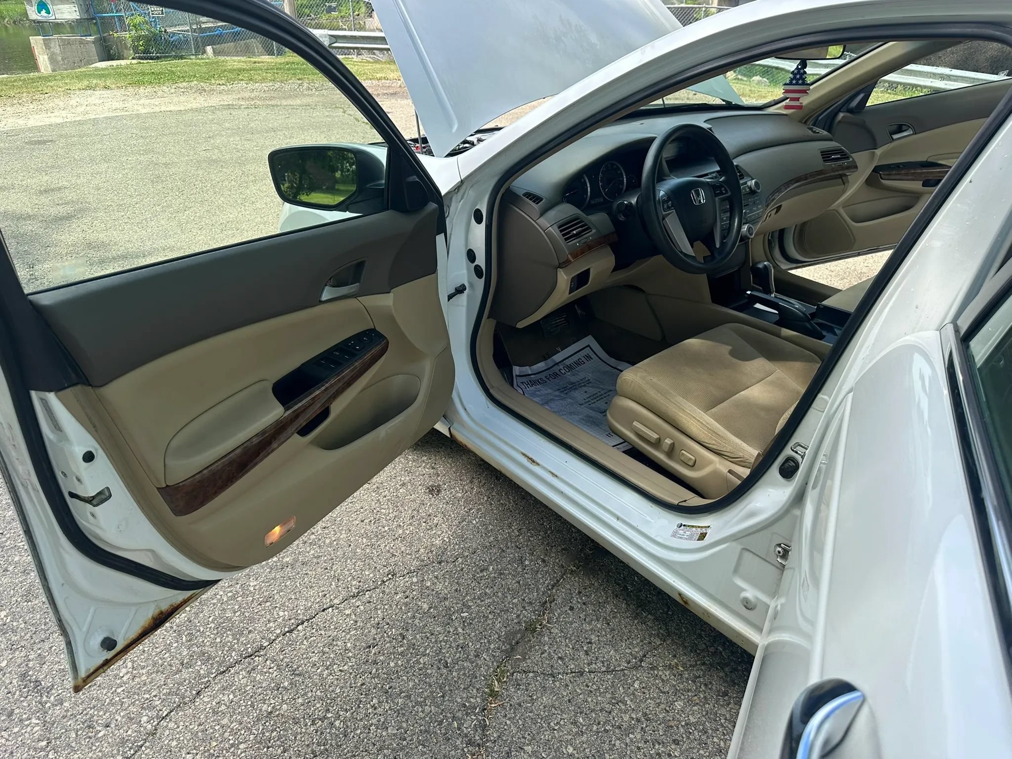 Used 2009 Honda Accord EX image 9