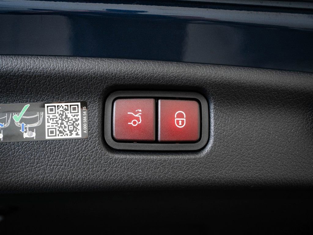 New 2026 Mercedes-Benz C 300 4MATIC Sedan image 22