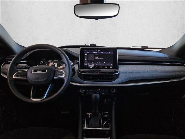 Used 2023 Jeep Compass Sport image 21